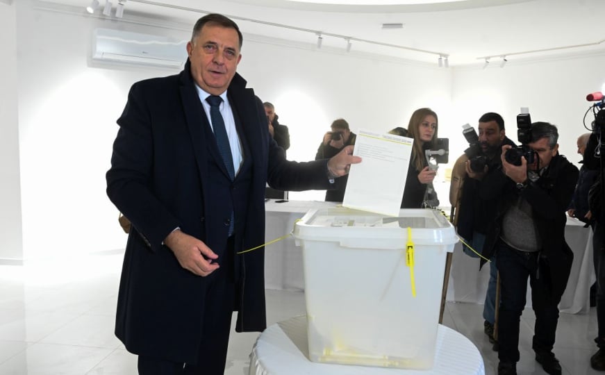 Dodik glasao u Laktašima, pa poručio: “RS je iznad svega, narod neće odustati od svog načina života”