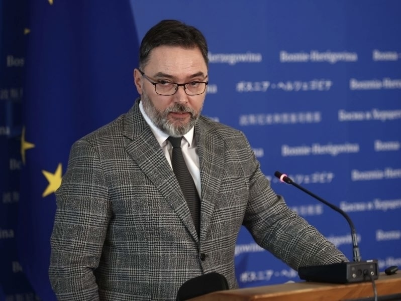 E, MOJ S(T)AŠA: Servilnost prema građaninu Dodiku za Košarca nema granica…