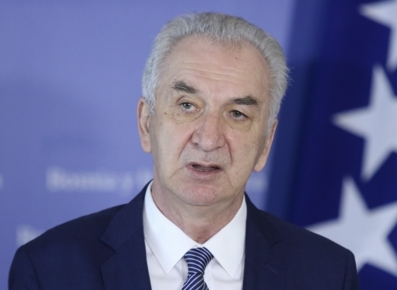 MIRKO ŠAROVIĆ OGOLIO VOŽDA: 