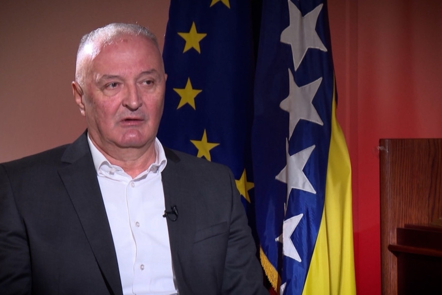 ZUKAN HELEZ NIJE ŠTEDIO RIJEČI: ‘Milorad Dodik je politički leš koji pluta i zaražava okolinu’ (VIDEO)