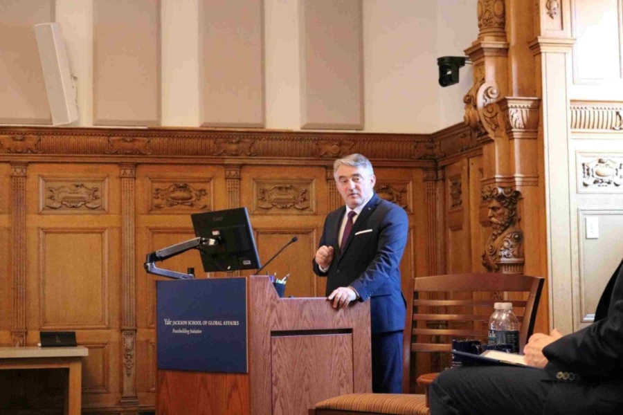 KOMŠIĆ NA YALEU: ‘Budućnost BiH nije da postane pijun, nego pouzdan akter!’