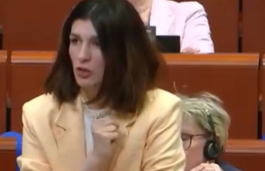 ŽESTOK ISTUP SABINE ĆUDIĆ U VIJEĆU EVROPE: “Šutnja u ovom trenutku nije neutralnost. Šutnja je saučesništvo” (VIDEO)