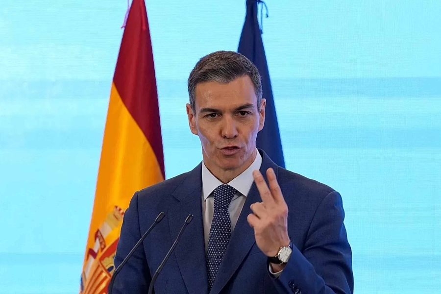 U VRIJEME HAOSA ON JE SVIJETLA TAČKA: Pedro Sanchez okuplja ljevičare iz cijelog svijeta u Barceloni