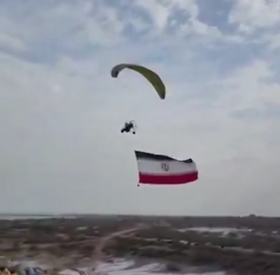 SPEKTAKL IZNAD MORA: Iranac izveo nezapamćen potez iznad Hormuškog moreuza (VIDEO)