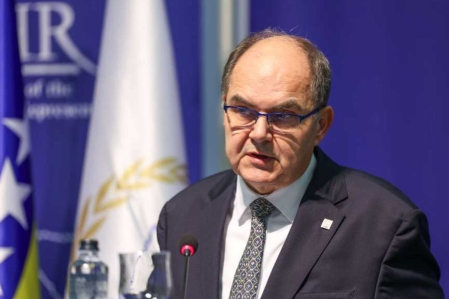 Šokantno!!! OBJAVLJEN “ZABRANJENI” SCHMIDTOV INTERVJU: “Evropa ne radi ništa. Ovdje se sukob nastavio drugim sredstvima. Bošnjake se naziva ‘Turcima’…!”