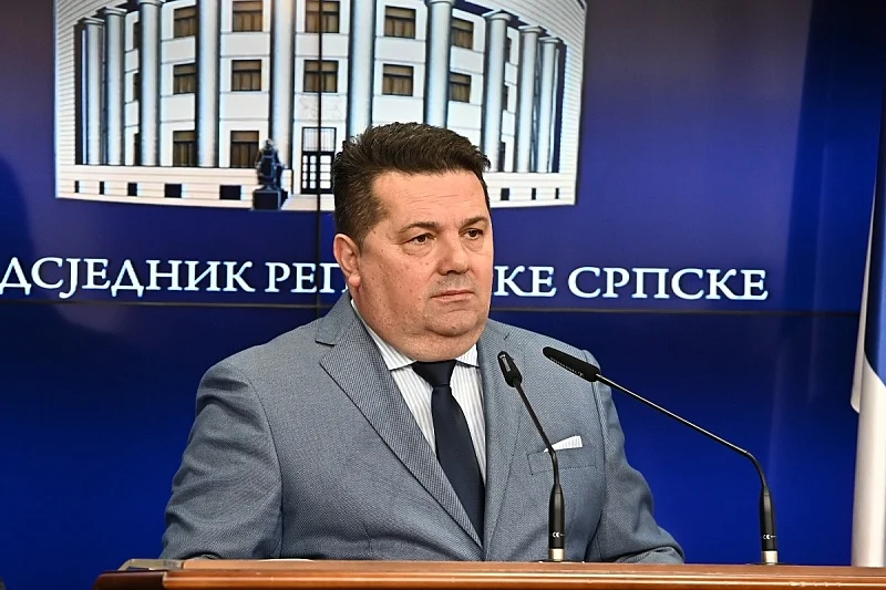 Nenad Stevandić predložio deklaraciju o zatvaranju OHR-a, odmah uvrštena na dnevni red sjednice NSRS-a…