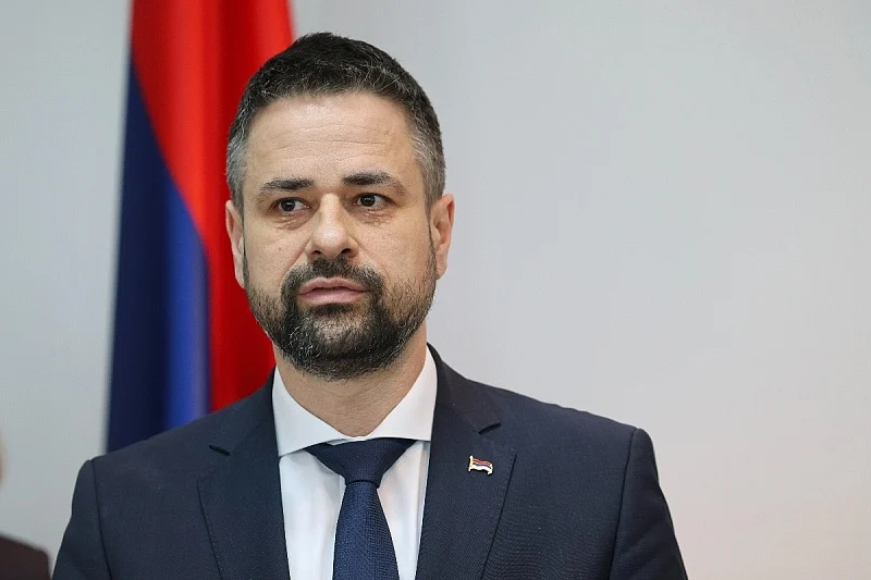 Skandalozan istup Srđana Amidžića: U govoru vrijeđao Zijada Krnjića, muslimane i govorio da BiH ne postoji…