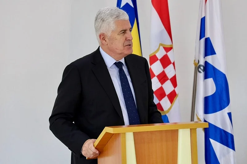 Čović poručio : Dogovoren je profil budućeg visokog predstavnika; nužno relaksirati odnose Hrvata i Bošnjaka…