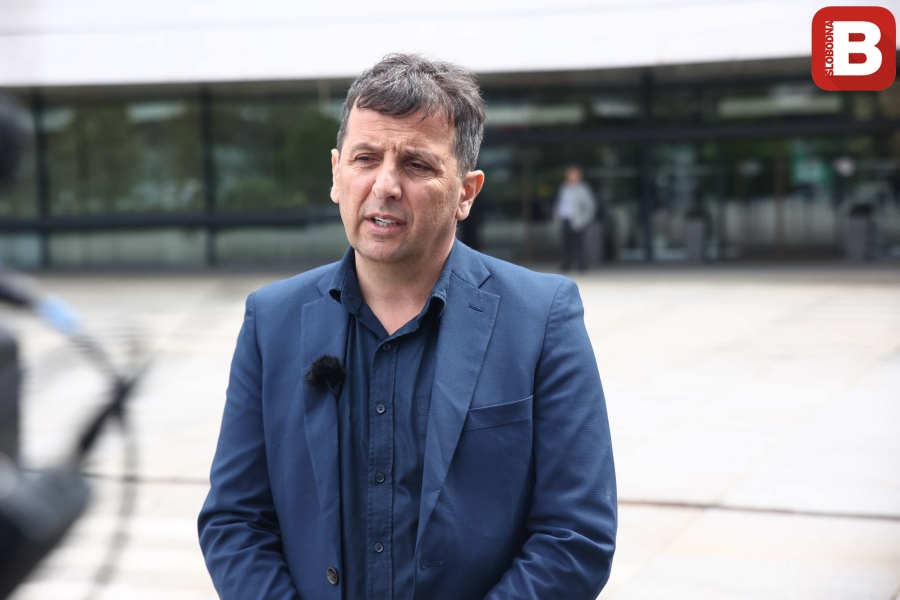 VUKANOVIĆ BEZ DLAKE NA JEZIKU: ‘Zataškali ste napad na moju kuću i paljenje automobila! Zašto niste blokirali grad’