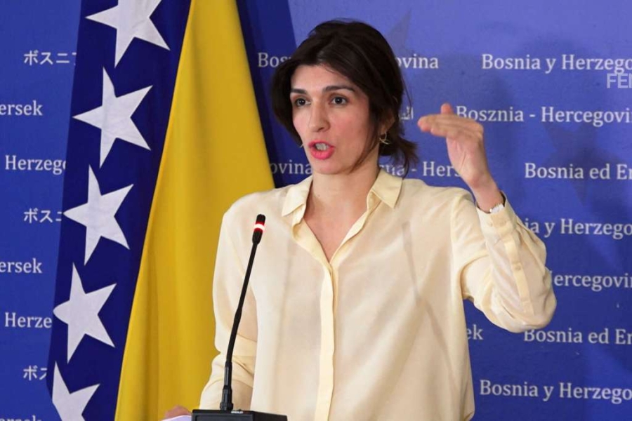 ODGOVOR IZ BRATUNCA SABINI ĆUDIĆ: ‘Za početak bi mogla pročitati svjedočenja presuđenih ratnih zločinaca Momira Nikolića i Miroslava Deronjića…’