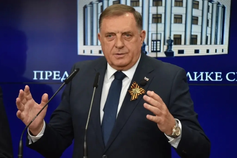 S NEČIM MORA NA IZBORE U OKTOBRU: Dodik najavio novo povećanje plata i penzija u bh. entitetu RS