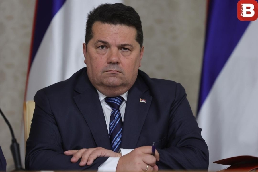 IGRA SE S VATROM: Stevandić traži da se van snage stave izmjene Krivičnog zakona koje su nametnuli Inzko i Schmidt