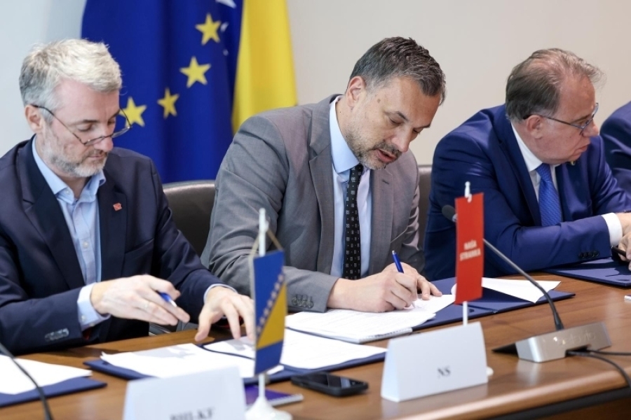 TRAGIKOMEDIJA BOŠNJAČKE POLITIKE: Elmedin Konaković i Trojka – Dodikovi korisni idioti
