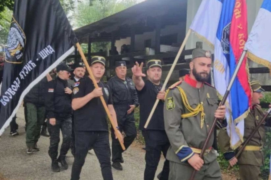 RUŽNI, BRADATI I ZLI: Pogledajte okupljanje četnika na Ravnoj Gori uz oružje, pokliče, uniforme i zločinačke pjesme (FOTO, VIDEO)