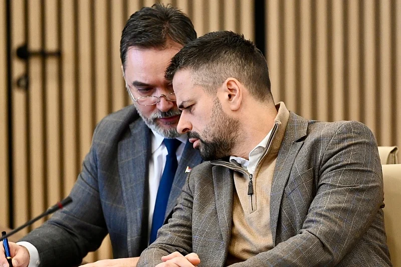 Sjednica Vijeća ministara BiH odgođena zbog najavljenog odsustva dvojice ministara!