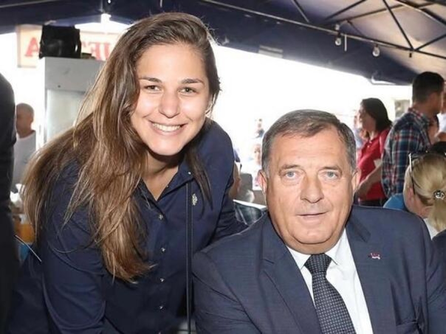 Iznenađujuće! NA DODIKOV ZAHTJEV: Anja Ljubojević podnijela ostavku…