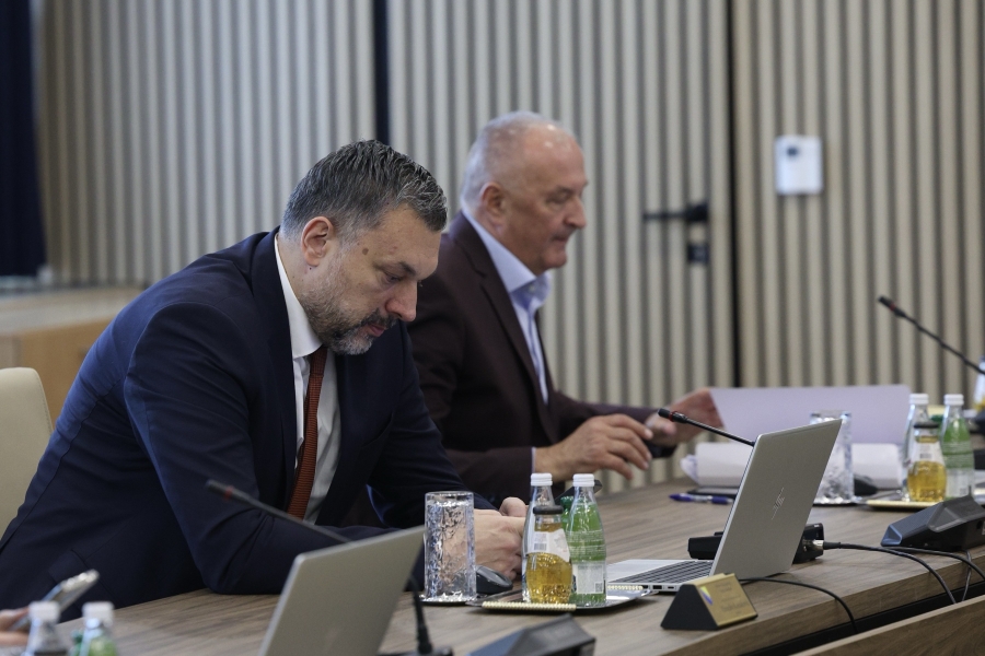 KONAKOVIĆ UZVRATIO BISERI TURKOVIĆ NA TVRDNJE O VIZAMA: ‘Obmanjuje javnost’