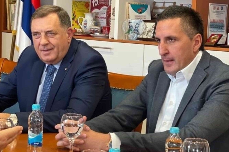 NAPETO U REDOVIMA SNSD-a: Elekov napad na Budimira nije slučajan, zbog ovoga Dodik želi Savu Minića na funkciji predsjednika RS-a…