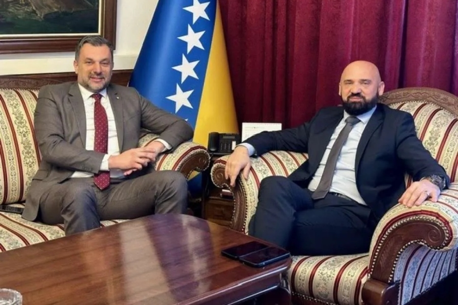 ZAŠTO JE FAĆO U PRITVORU, A RAMO NIJE: Konakovićev štićenik Isak uhvaćen u krivičnom djelu falsificiranja, hoće li biti istrage?