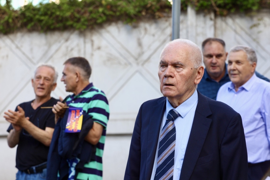 PREDSJEDNIK ‘KRUGA 99’, ADIL KULENOVIĆ: ‘Dosta je eksperimentisanja sa našom državom!’