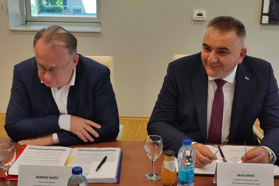 ONI TO ZOVU “USPJEHOM”: Danas su se i RS i FBiH zadužili po 50 miliona KM!