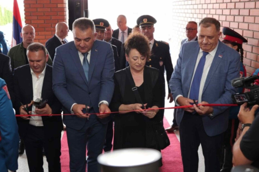 MISTERIJA U RS-u: Predsjednik entiteta “nit’ se javlja, niti dolazi”, Dodik u prvom planu…