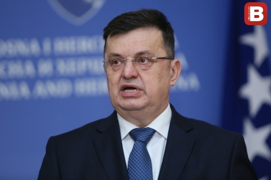 ŠTA SE DEŠAVA IZA KULISA? Dodik i Tegeltija ponovo u fokusu, novi detalji podigli mnogo prašine
