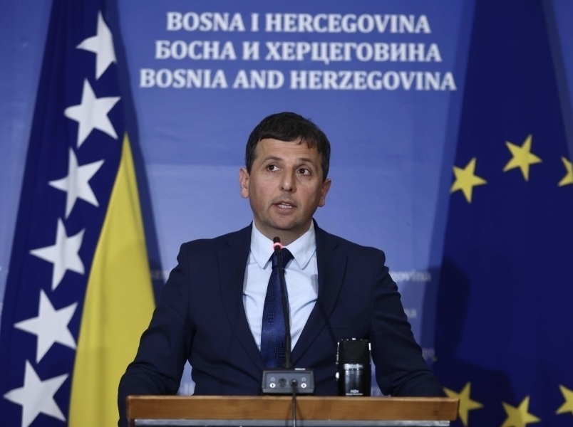 VUKANOVIĆ UZBURKAO JAVNOST: “Crna trojka odradila je prljavi posao uništenja stranke, po nalogu…
