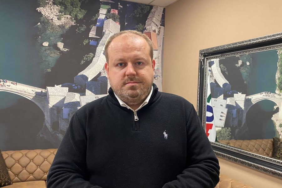 ŠABANOVIĆ   NAKON OTKAZA ZA 18 BOŠNJAKA U MOSTARU: ‘Oni su žrtve nacionalne politike HDZ-a koja ne prihvata drugo i drugačije!’