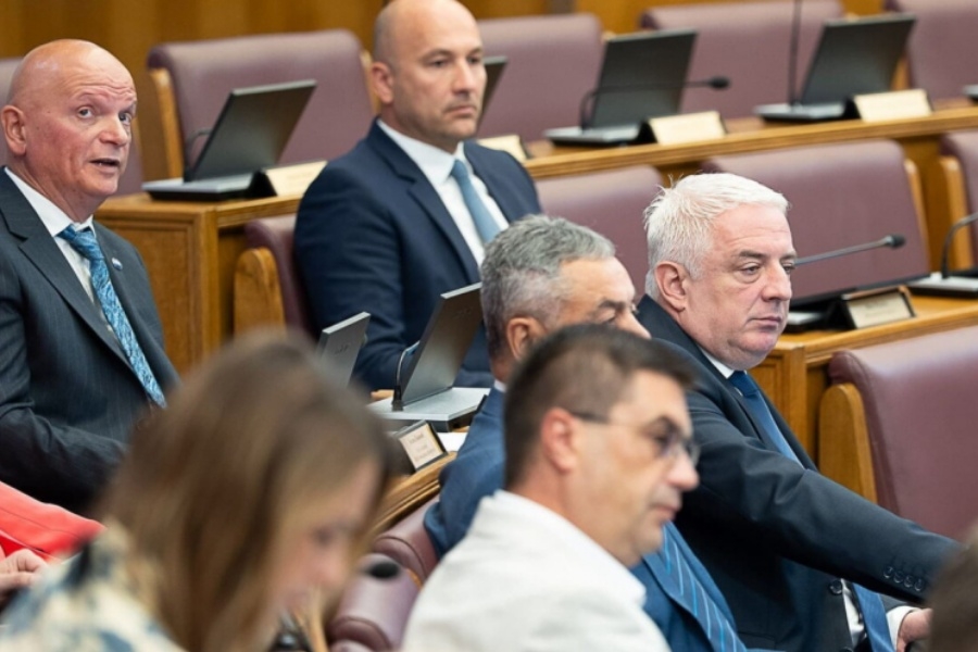 DRAGAN BURSAĆ: ‘Crna Goro, sretan ti novi ministar negiranja genocida’