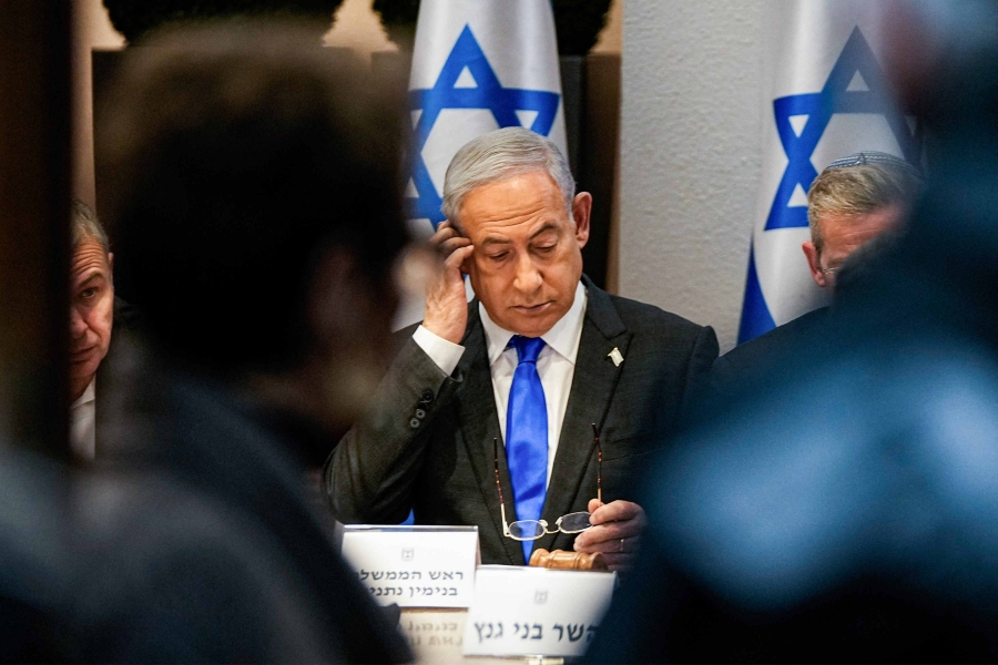 ZLOČINAC PRED PADOM: Izraelska opozicija vodi u novoj anketi, ali Netanyahuovi saveznici imaju BRUTALAN PLAN za održavanje na vlasti