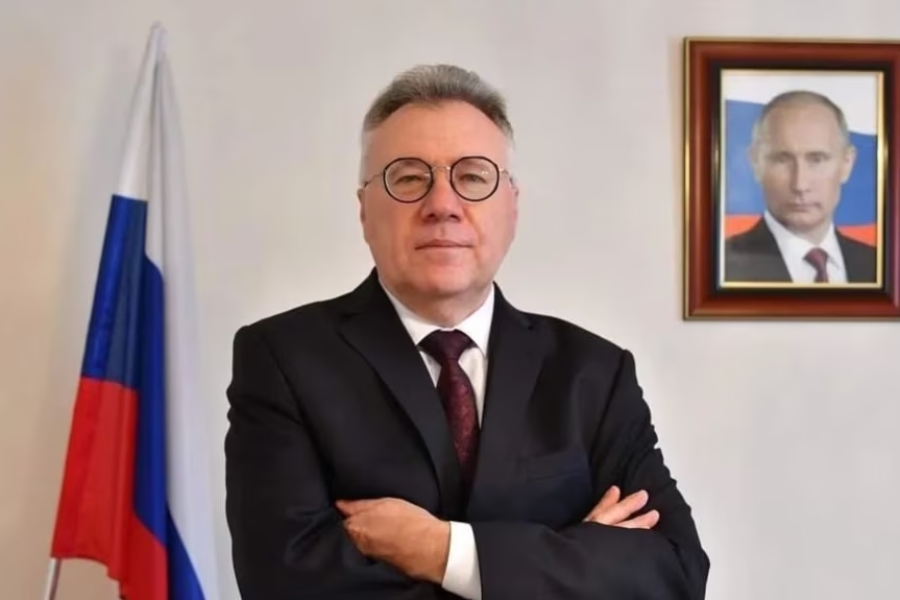 ZIJAD BEĆIROVIĆ OTKRIVA KO UPRAVLJA BOSNOM: “Igor Kalabuhov je visoki predstavnik”