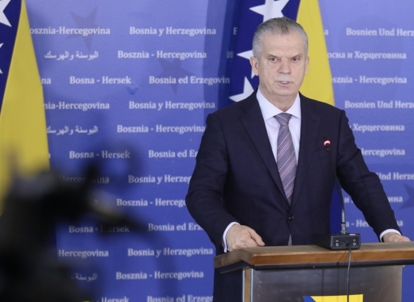 RADONČIĆ UZBURKAO DUHOVE: “Zatvori da pripreme ćelije iza oktobarskih izbora…”
