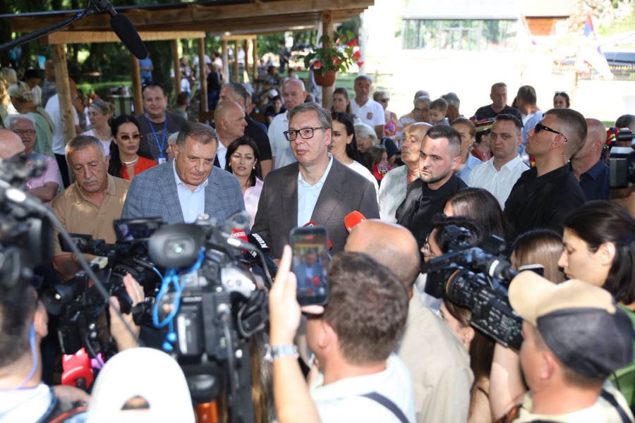 DODIK PONOVO DIVLJA: Evo šta je pred Vučićem izjavio o Bošnjacima i kulturno-historijskom nasljeđu BiH!