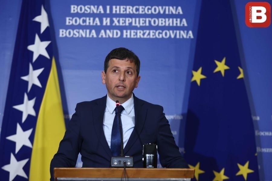 NEBOJŠA VUKANOVIĆ PREUZEO DODIKOV NARATIV: Tvrdi da je general Dudaković ubijao Srbe i Bošnjake Fikreta Abdića