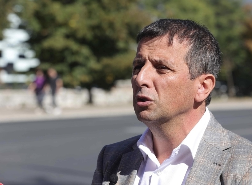 VUKANOVIĆ UZBURKAO JAVNOST: “Idu toliko daleko da je Nenad Stevandić izjavio kako je Denis Bećirević objavio rat….”
