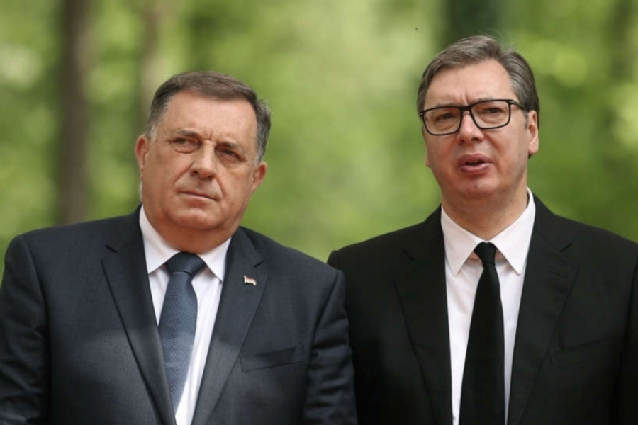 GURA LI VUČIĆ DODIKA U PROVALIJU?: Predsjednik Srbije se vješto izvukao, lidera SNSD-a u ponedjeljak čeka politički linč Zapada